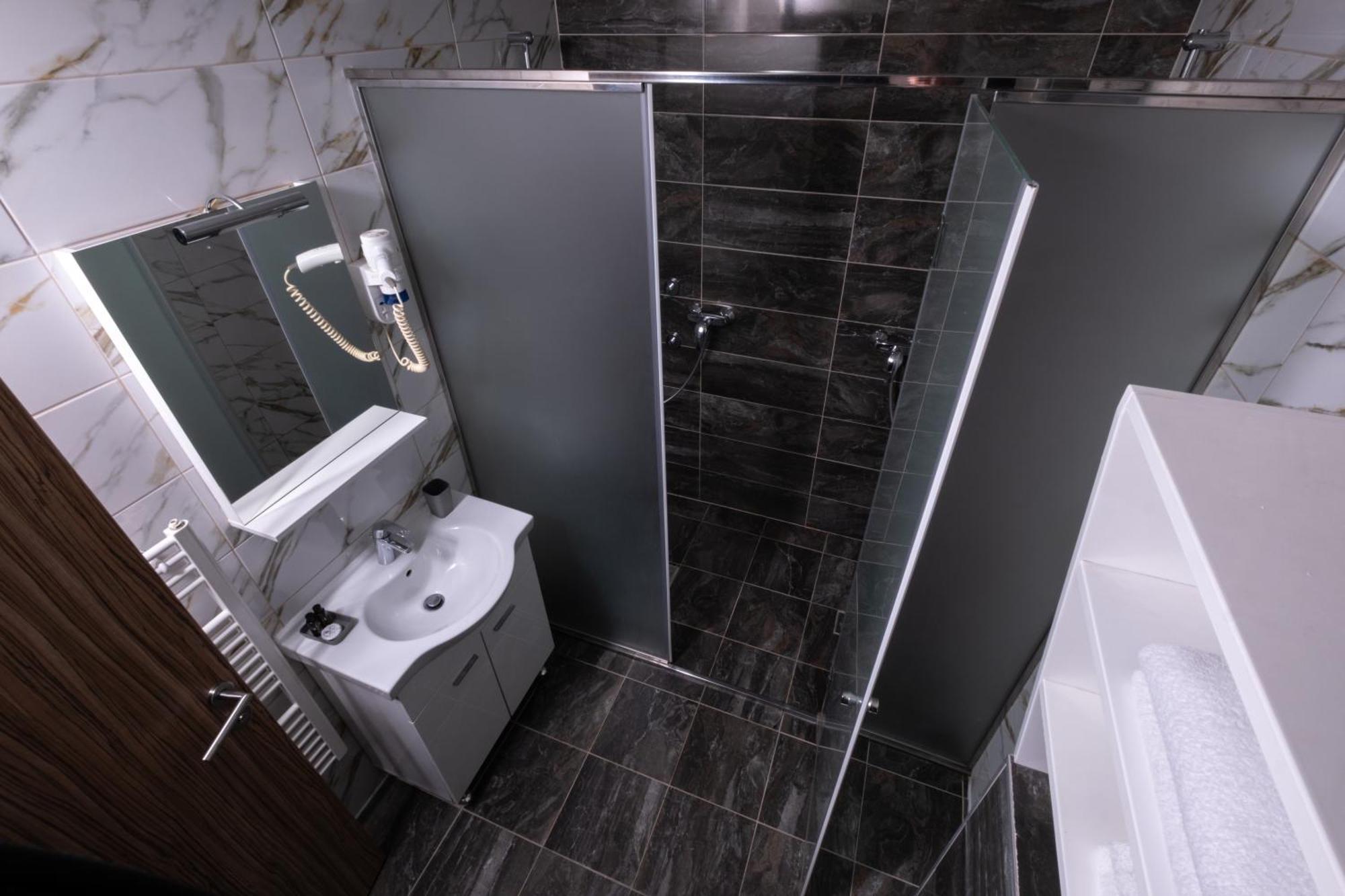 Hotel Bosna 1 Ilidža Zewnętrze zdjęcie