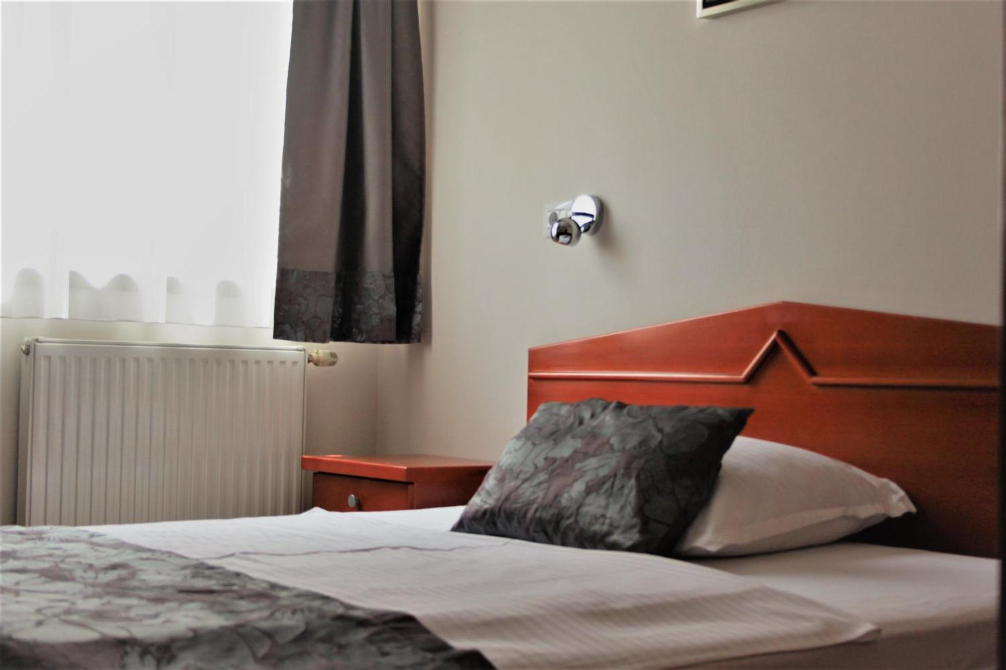 Hotel Bosna 1 Ilidža Zewnętrze zdjęcie